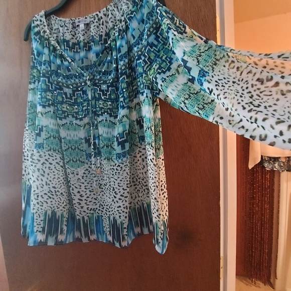 Jennifer Lopez long sleeve tunic - Picture 3 of 3